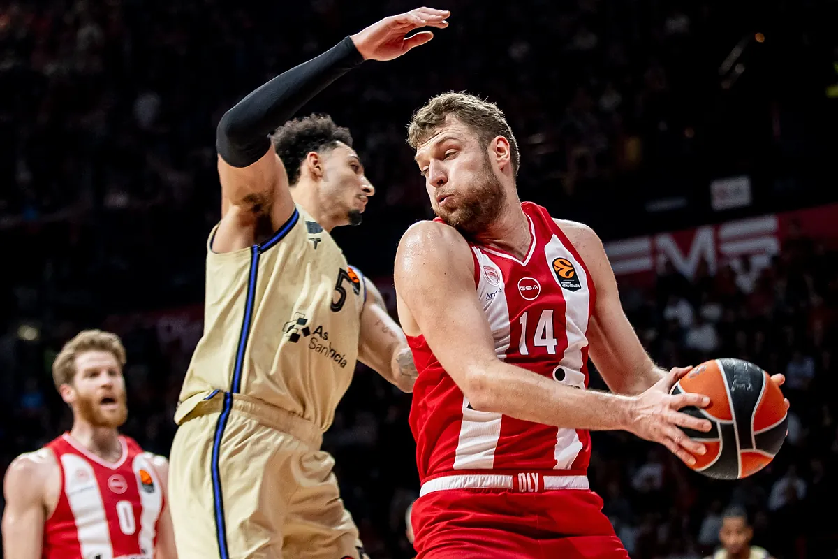 El Barça se derrumba en el último cuarto en El Pireo