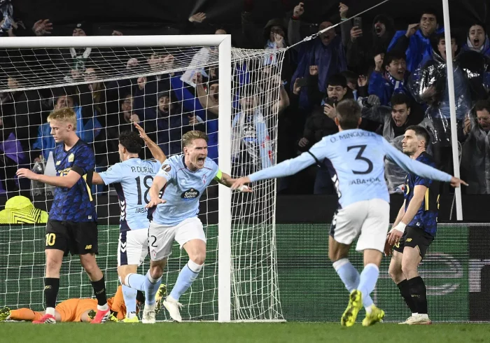 El Celta sigue al alza y resiste con 10 futbolistas ante el Lille