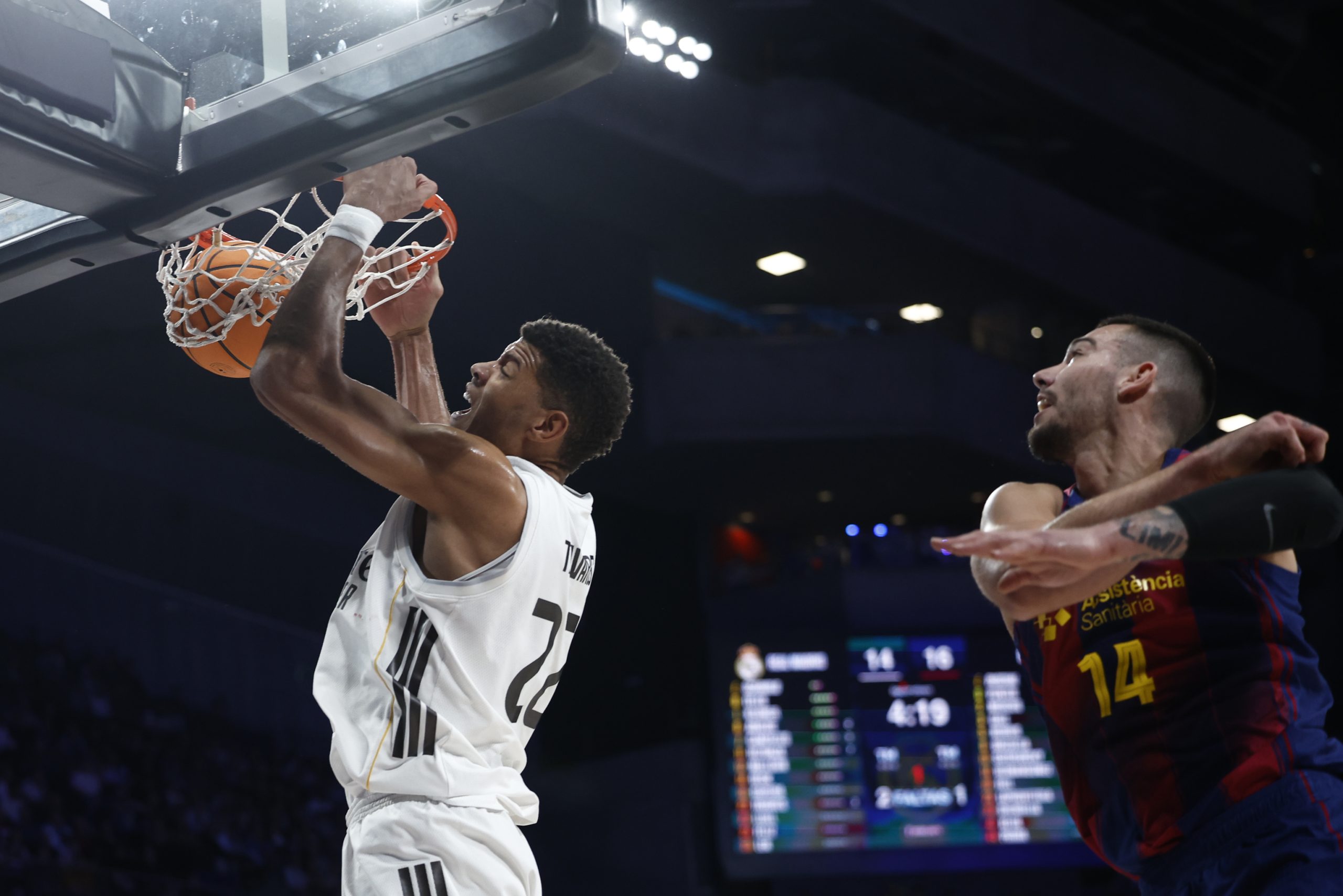 La magia de Laprovittola rompe la racha del Real Madrid en los clásicos