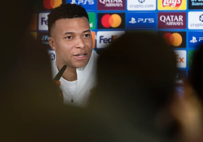Mbappé, sobre el clima de furia en el Bernabéu: "Entiendo a la gente, pero si pitan que nos piten a todos"