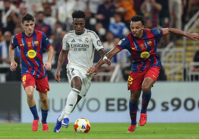 Raphinha hace supercampeón al Barça en un clásico de oxígeno y piernas ante un Madrid peleón