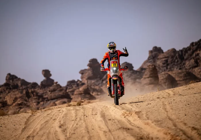 Victorias de Guthrie y Benavides en la quinta etapa del Dakar; Lategan y Sanders, líderes