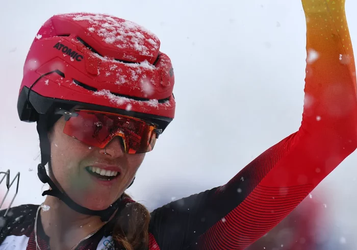 Ana Alonso, bronce en los Juegos Olímpicos de invierno cinco meses después de romperse la rodilla