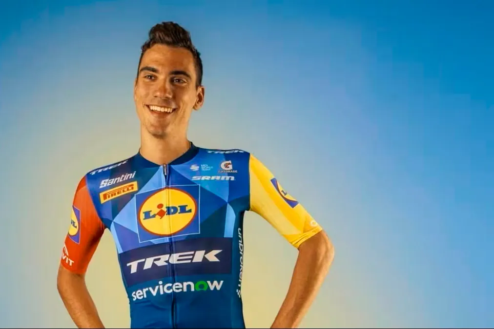 Ayuso inicia ciclo y evita medirse a Pogacar antes del Tour: ''Está muy tranquilo y centrado en el nuevo equipo''
