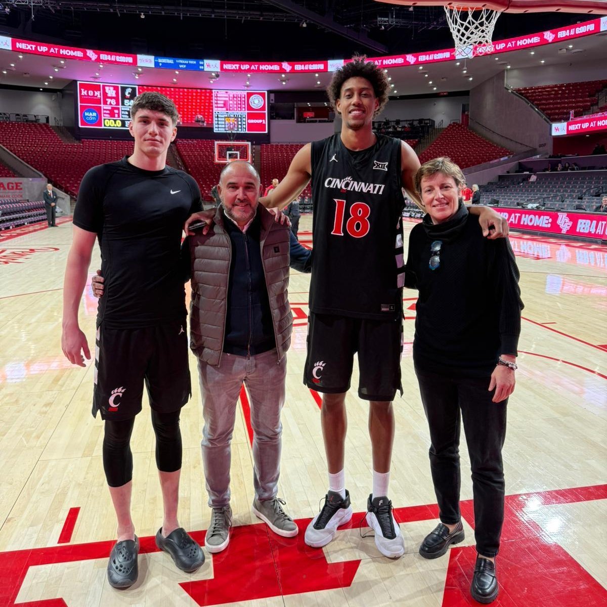 El seleccionador y la presidenta junto a Jordi Rodríguez y Baba Miller, en Cincinnati.