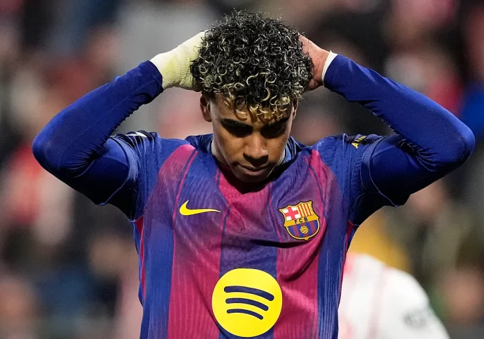 El Barcelona firma otra noche horrorosa en Girona y cede el liderato al Real Madrid