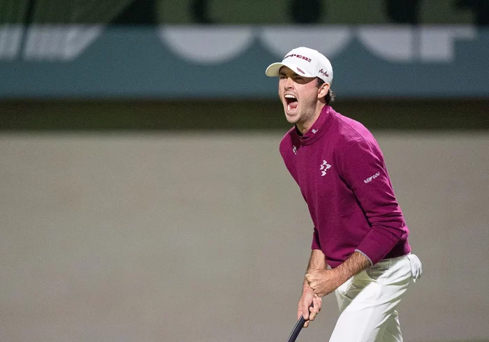 Elvis Smylie aguanta la presión de Jon Rahm y gana en Riad