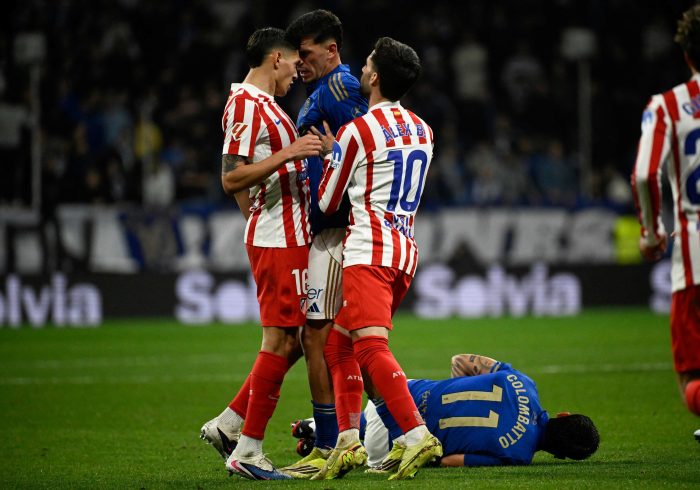 Julián despierta a tiempo para salvar la victoria del Atlético ante el Oviedo