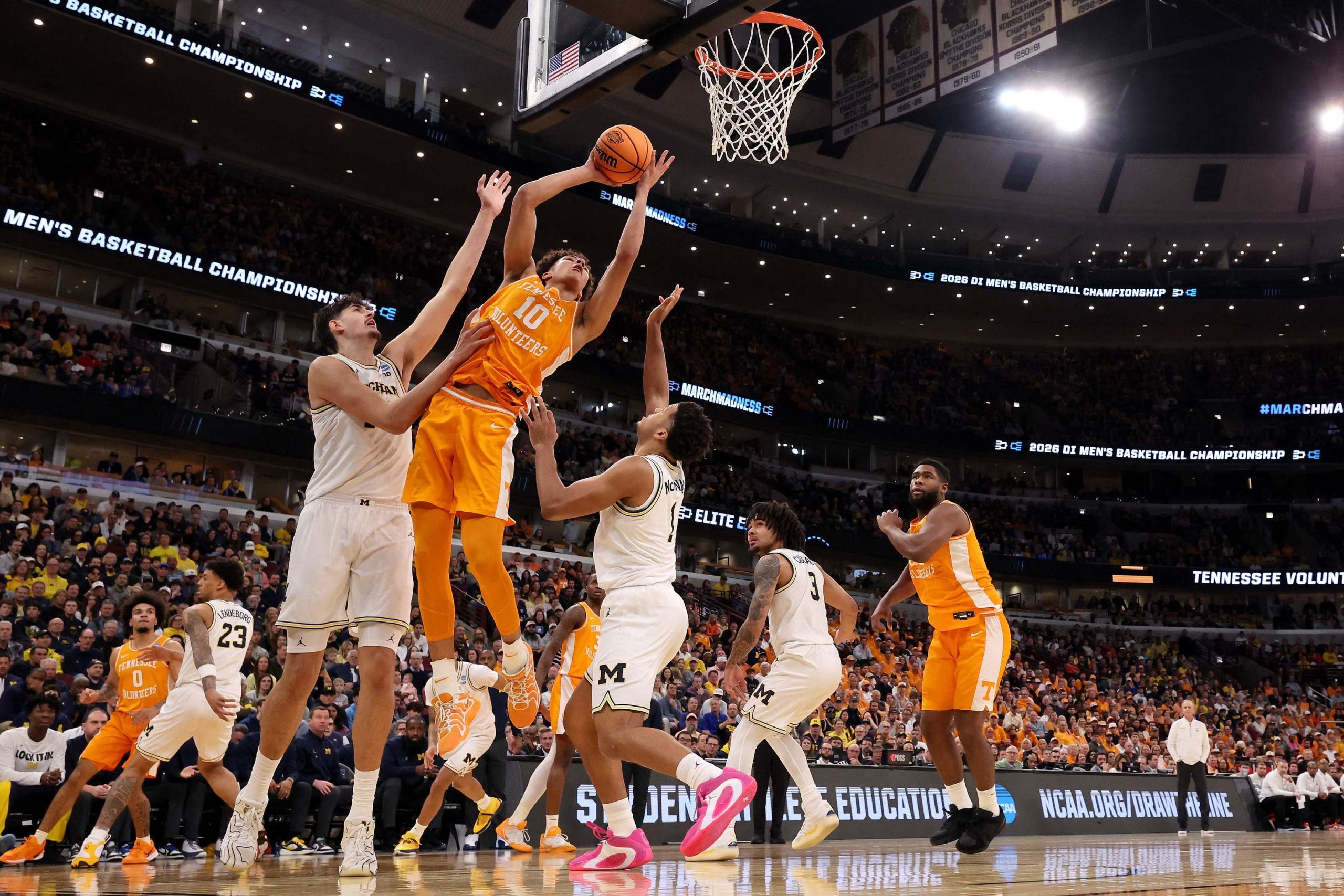 Aday Mara lleva a Michigan a la Final Four y hace historia para el baloncesto español