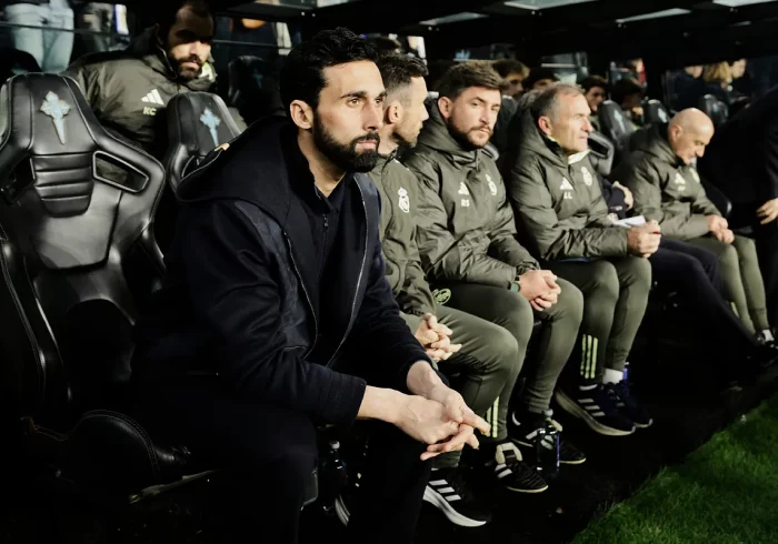 Arbeloa, entre el "punto de inflexión" de Vigo y un mensaje a los ausentes: "Feliz por los que han querido venir"