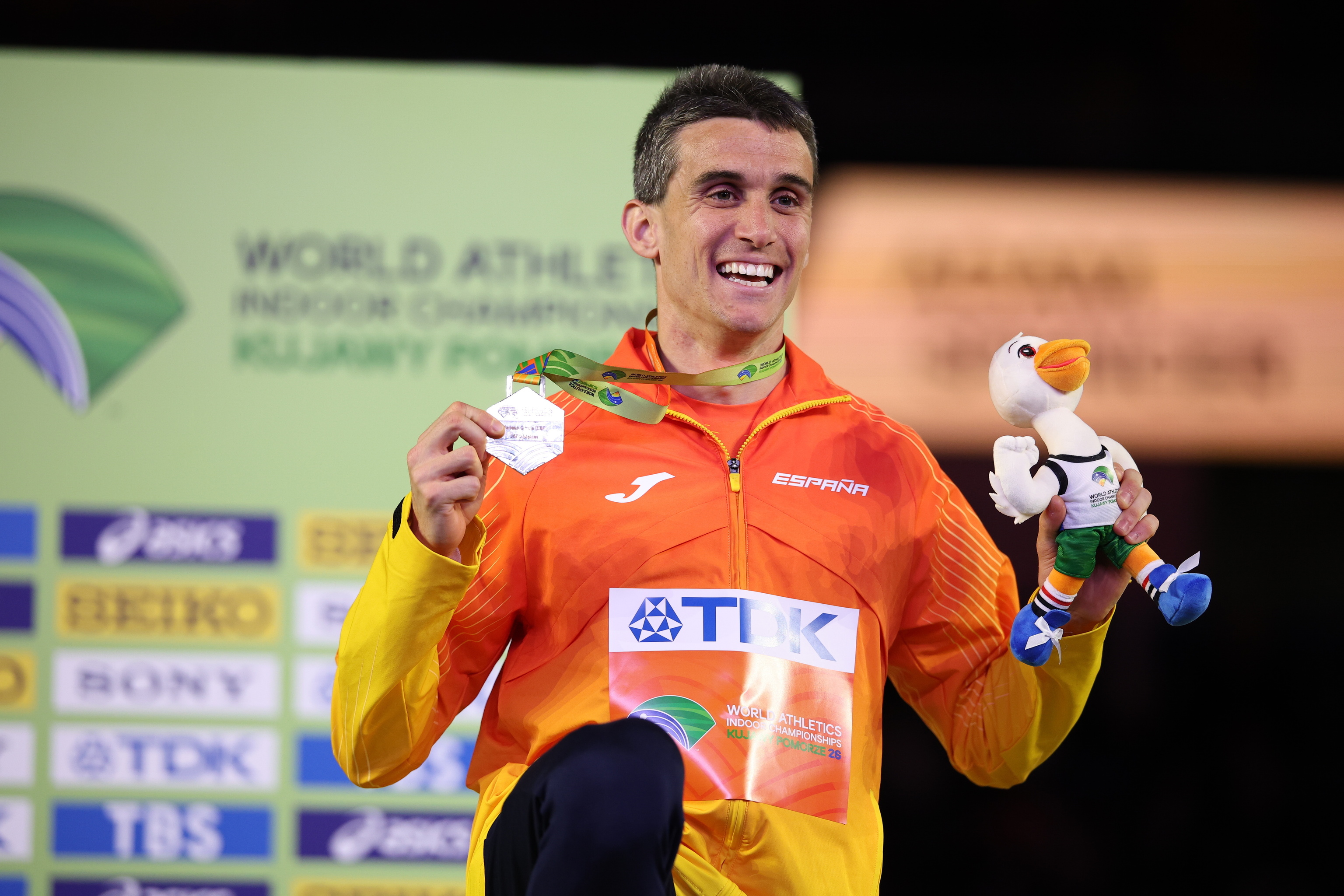 Mariano García, con su medalla de oro en Torun.