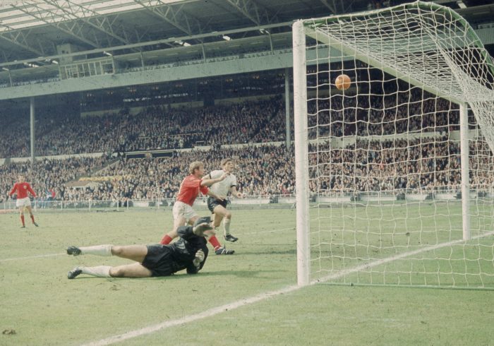 El día que Simeone convirtió la vida de Beckham en un infierno: "Le cayeron con todo"