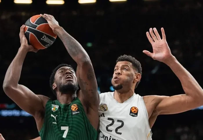 El Real Madrid cae con polémica en un ajustadísimo duelo en Kaunas