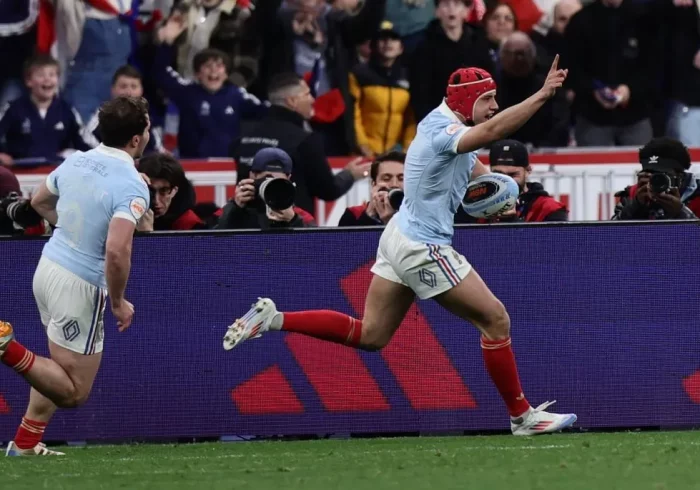 El Seis Naciones se rinde en el último segundo ante el ataque de la campeona Francia y deja a Inglaterra entre interrogantes