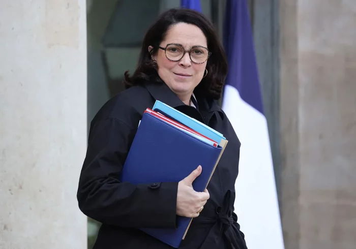 Francia expresa su "profunda preocupación" por el "retroceso" al aplicar pruebas genéticas del COI para determinar el género