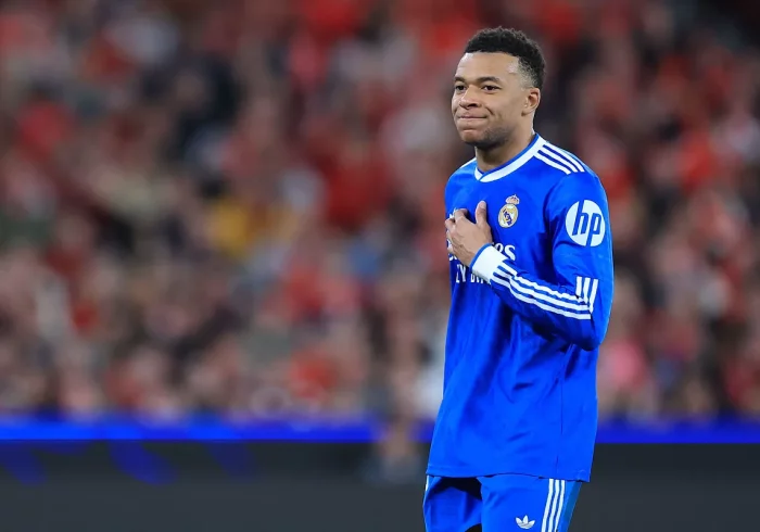 Mbappé busca una segunda opinión sobre su lesión en Francia y descarta el quirófano: esguince de rodilla y tratamiento "conservador"