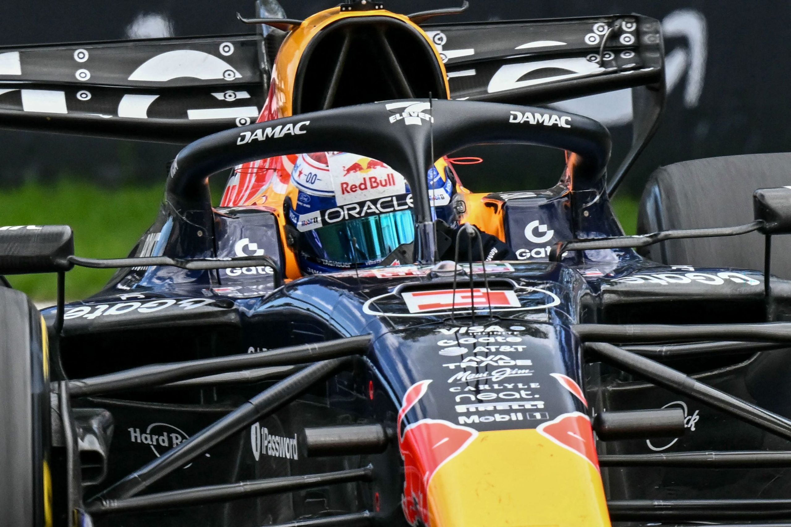 Mercedes confirma su superioridad con un doblete en la nueva Fórmula 1 de los raros adelantamientos