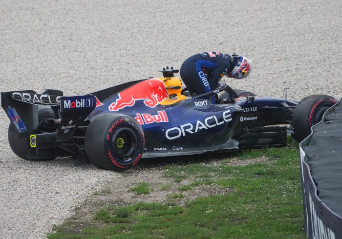 Mercedes vuela en la clasificación de Australia, Alonso se queda a las puertas de la Q2 y Sainz no puede salir