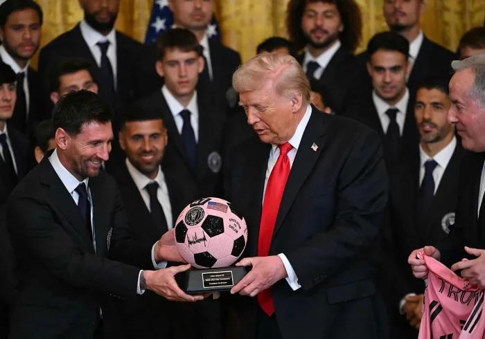 Messi sonríe ante Trump tras desairar a Biden