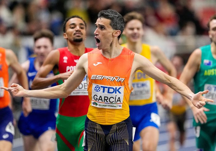 Moha Attaoui se cuelga el bronce en el 800, la cuarta medalla de España en el mundial indoor: "Quería más"