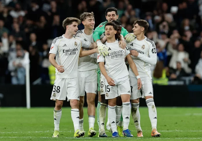 Valverde vuela y Güler se inventa un gol histórico en el festival del 'baby' Madrid de Arbeloa