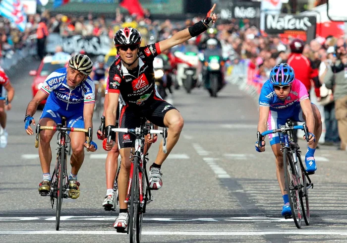 ''Allí comenzó todo'': se cumplen 20 años del primer triunfo de Valverde en Lieja, que terminó con los complejos de los españoles en las clásicas