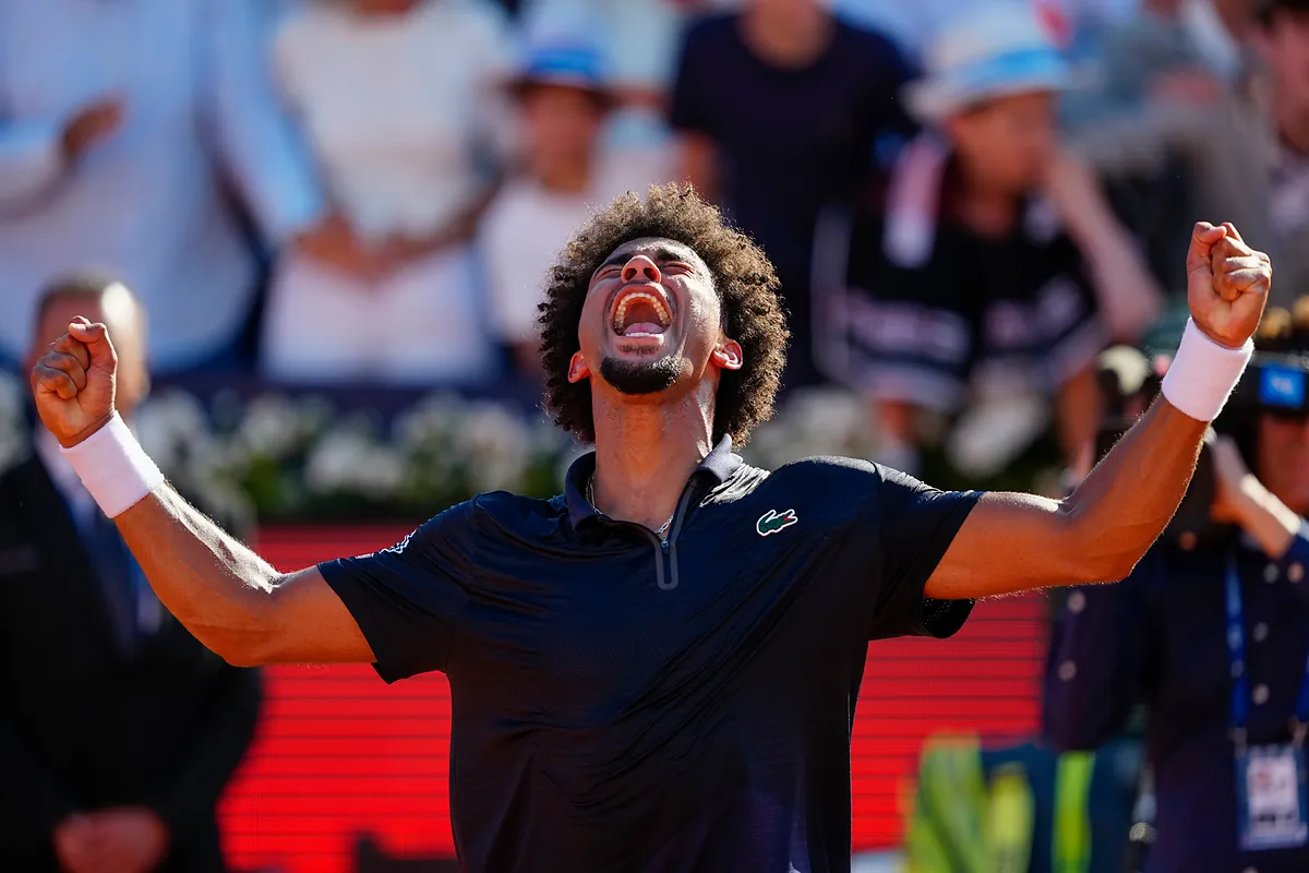 Arthur Fils gana el Godó de los nervios frente a un desesperado Andrei Rublev