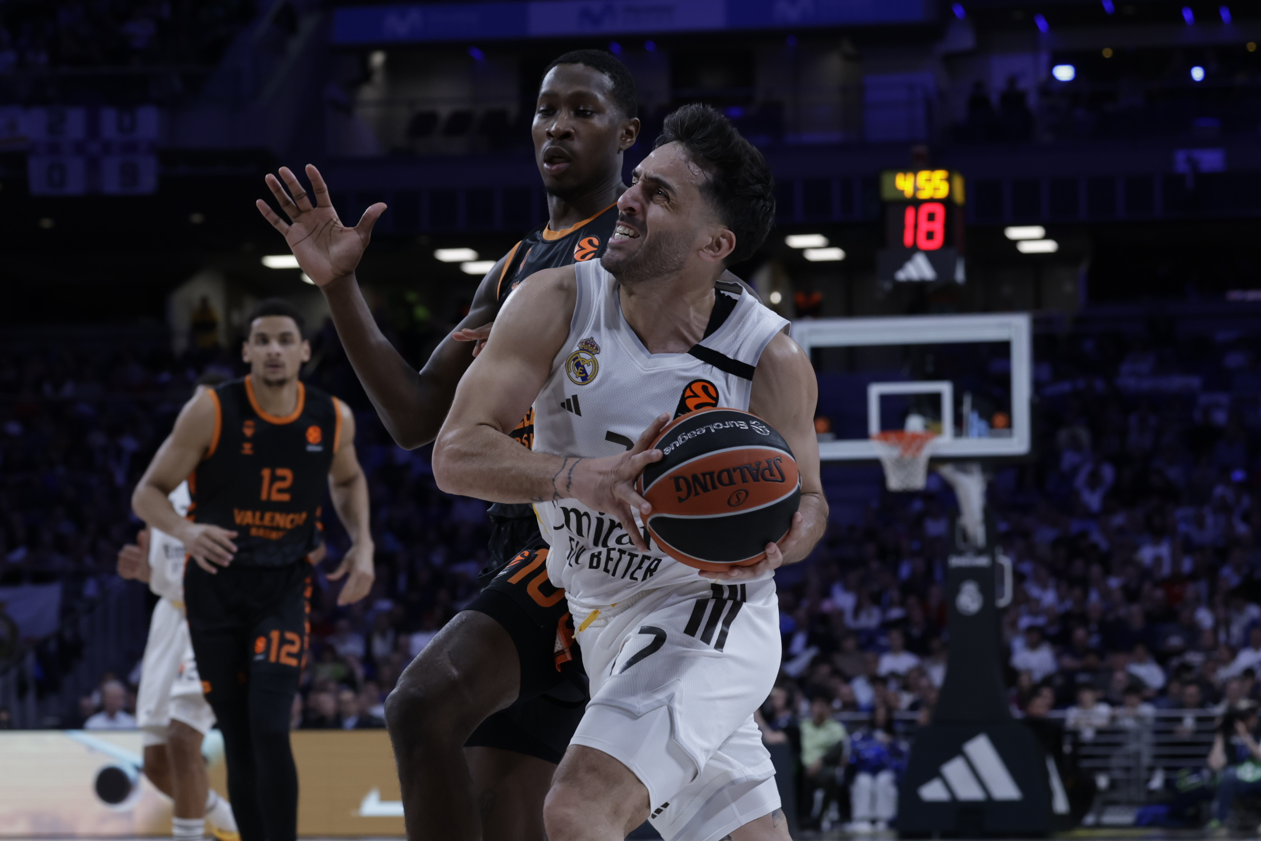 Campazzo, contra el Valencia, en un partido de la presente Euroliga.