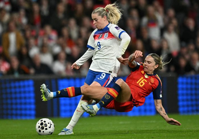 España se obliga a la perfección por falta de puntería en Wembley