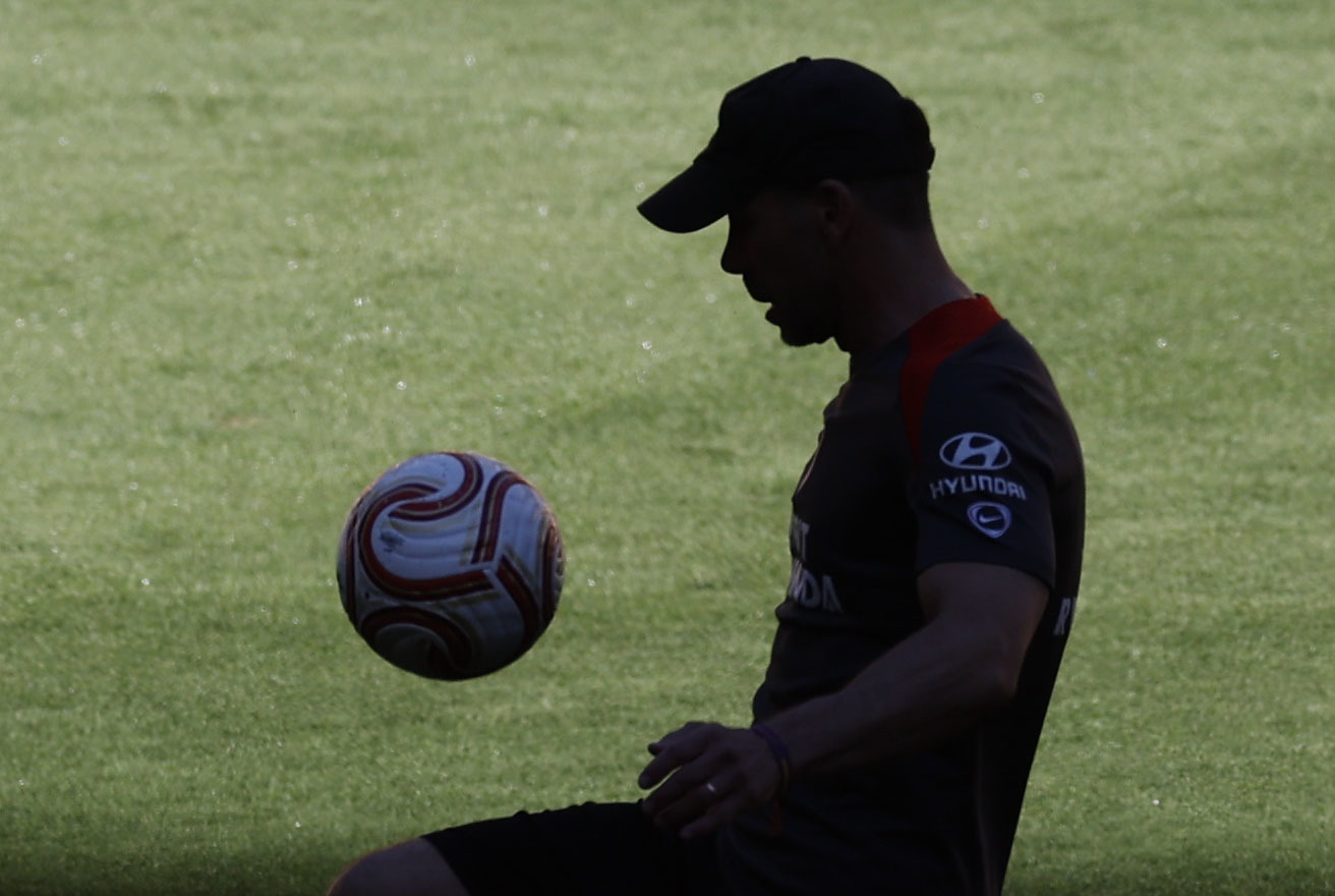 Simeone, en el entrenamiento de La Cartuja.
