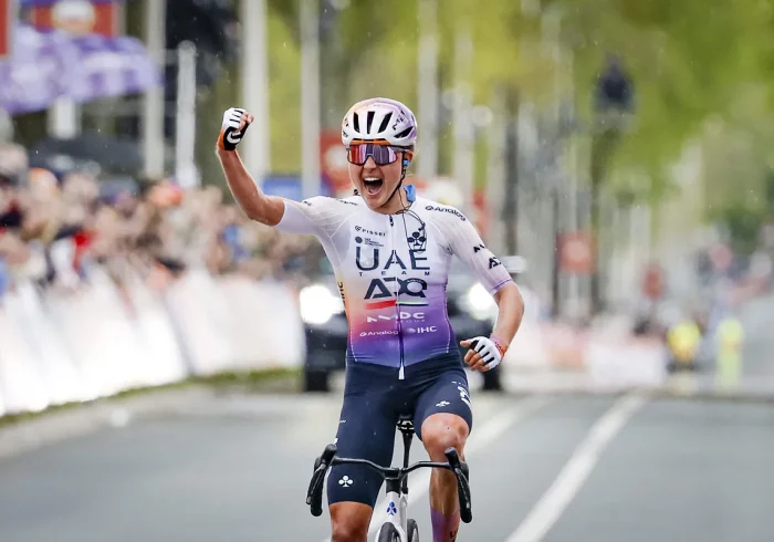 Histórico triunfo de la española Paula Blasi en la Amstel Gold Race