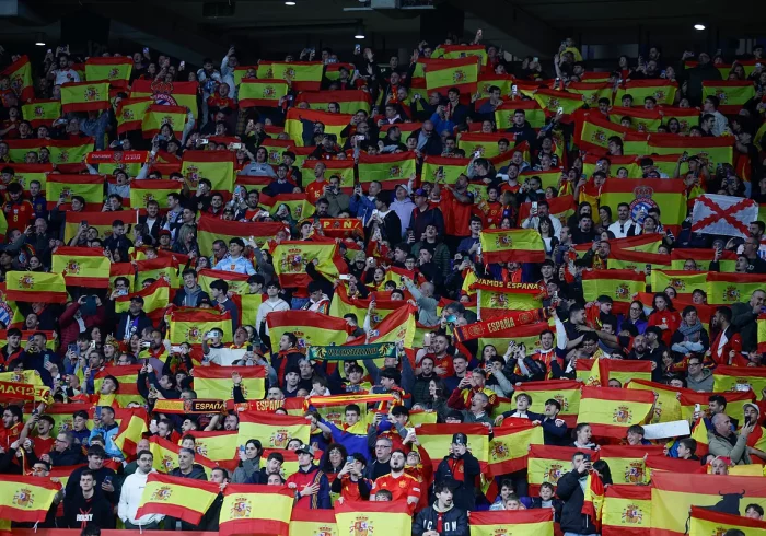 Los Mossos investigan los cánticos islamófobos y xenófobos en el partido España-Egipto