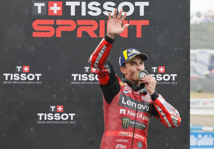 Marc Márquez hace magia en Jerez