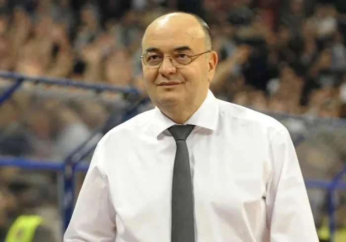 Muere Dusko Vujosevic, mítico entrenador montenegrino del Partizan, a los 67 años