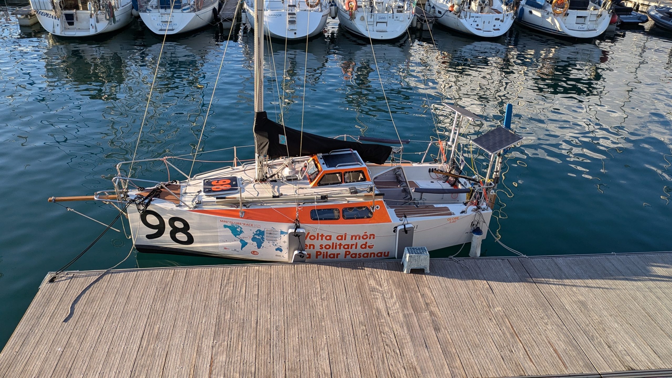 Pilar Pasanau, la primera española en dar la vuelta al mundo en vela en solitario: "Tenía alucinaciones, oía voces en mitad del océano"