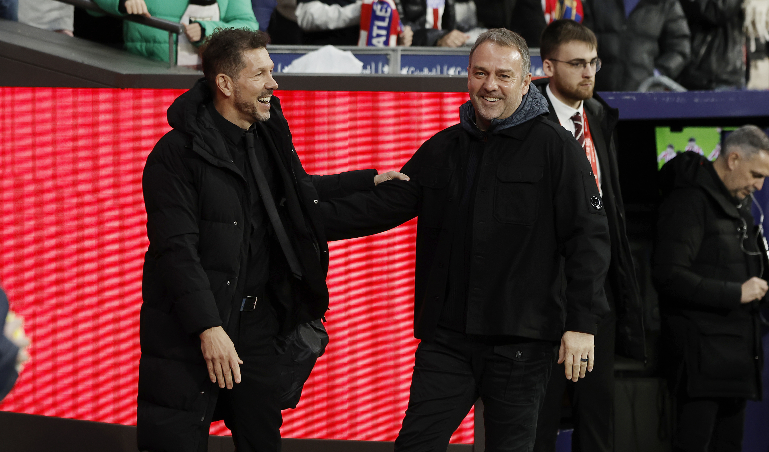 Los técnicos del Atlético y Barça de compadreo.