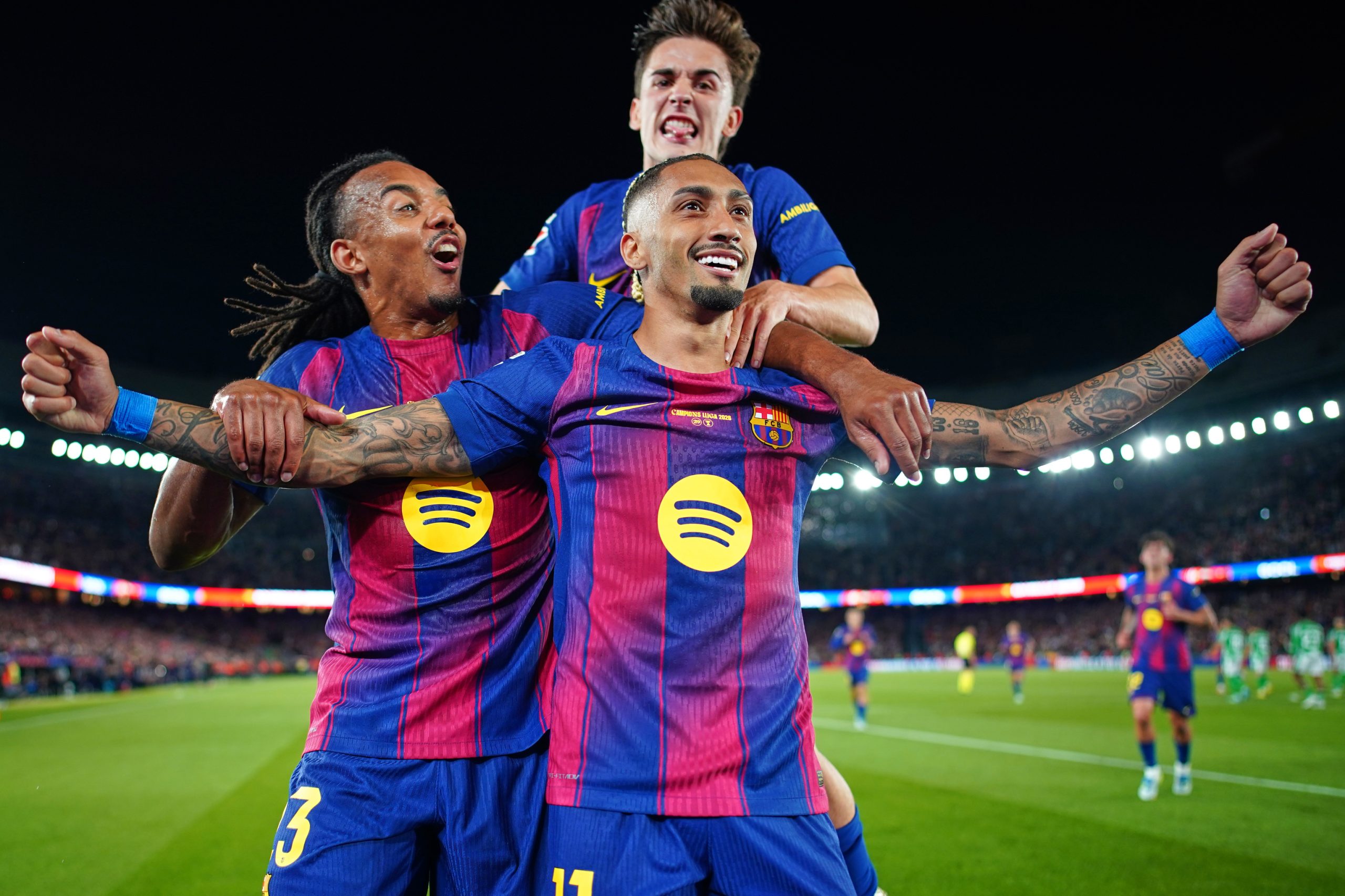 El Barça regala una victoria ante el Betis a Lewandowski en su despedida del Camp Nou