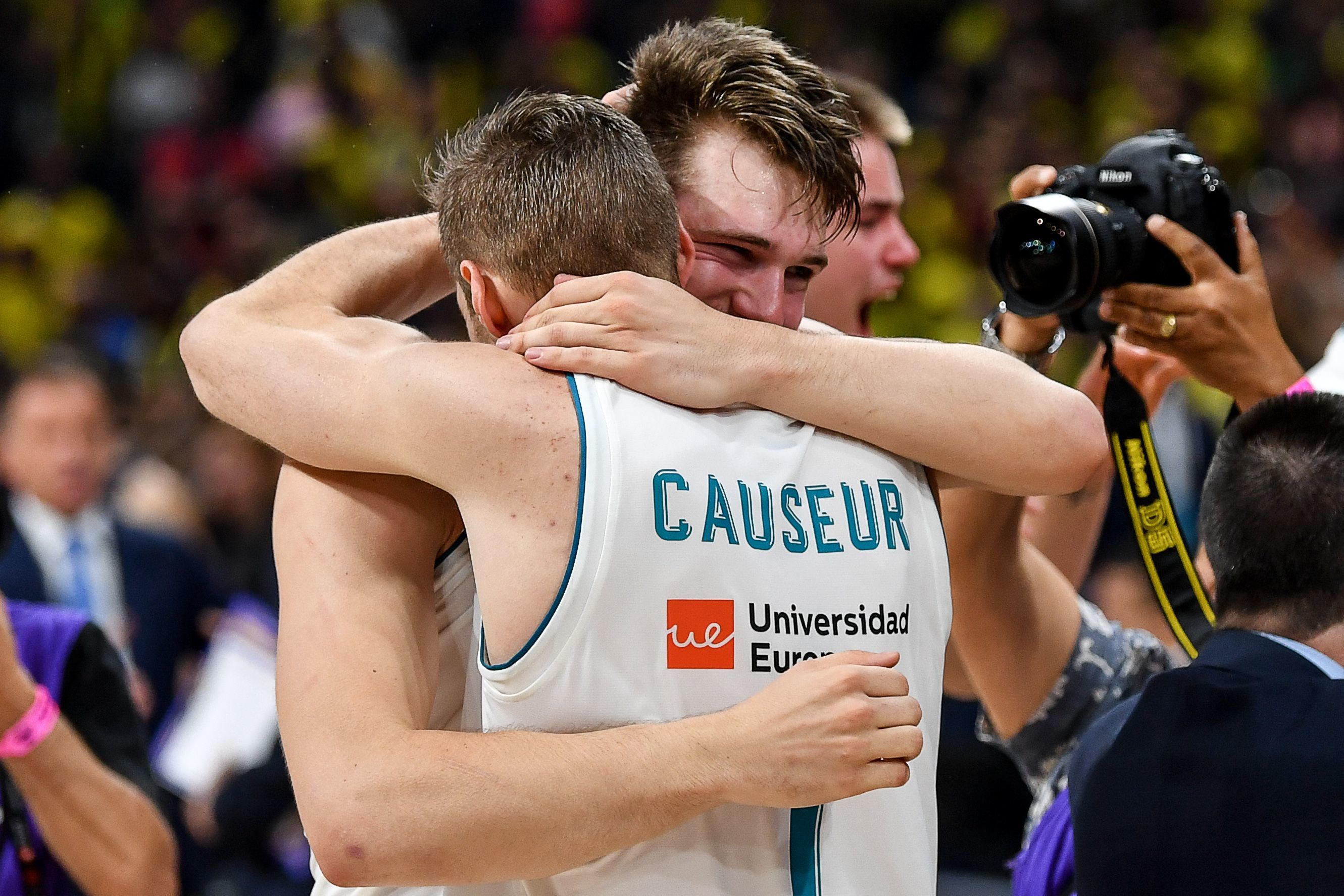Causeur y Doncic, tras ganar la Final Four de Belgrado en 2018.