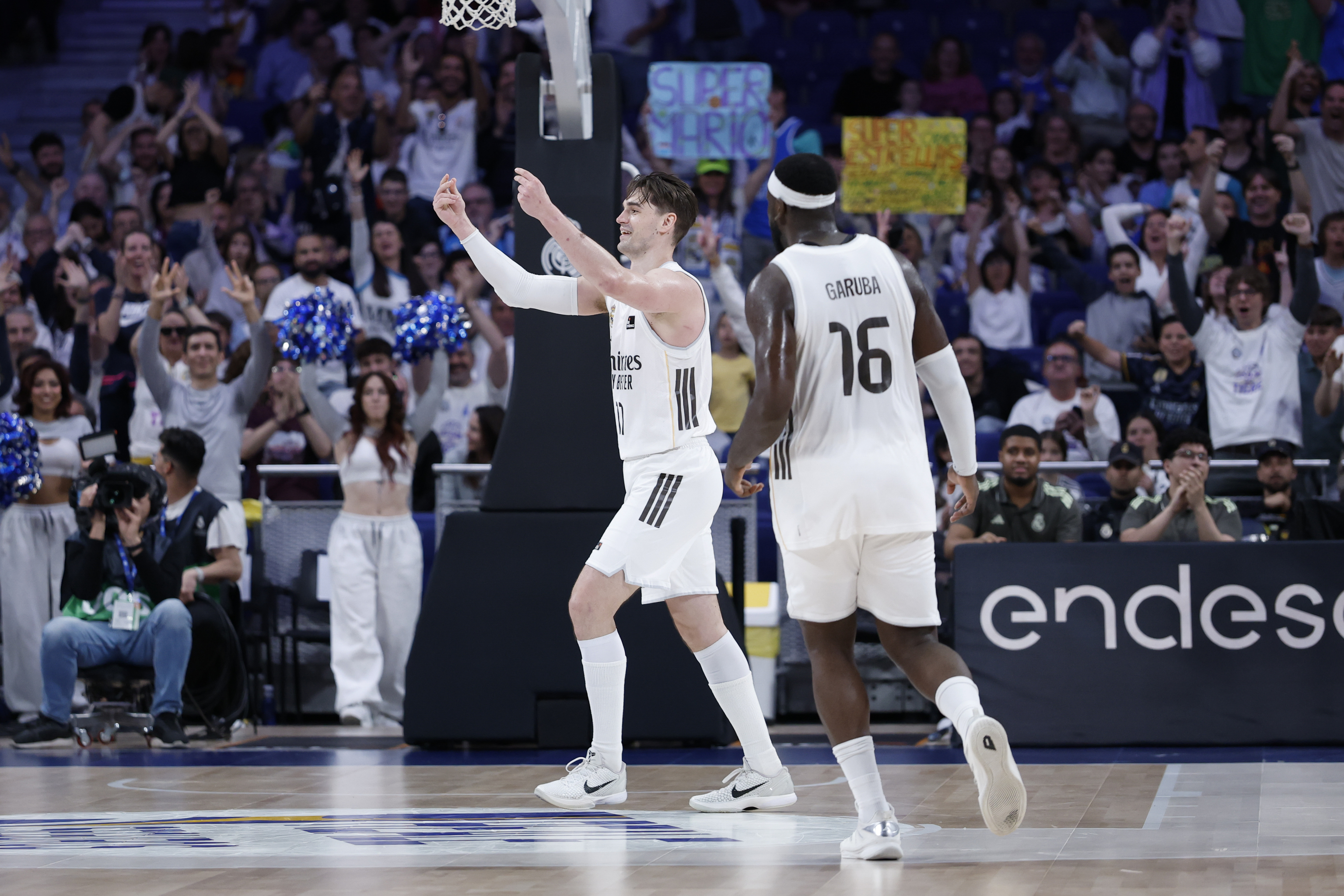 Mario Hezonja, durante el partido contra el UCAM Murcia de Liga Endesa.