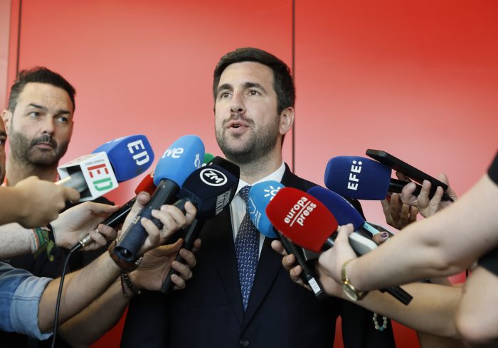 Las 48 horas decisivas para Enrique Riquelme: presentación, nombres propios y los puntos débiles de Florentino