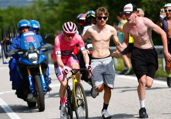 Vingegaard suma su quinta victoria de etapa y este domingo será coronado en Roma como dominador absoluto del Giro