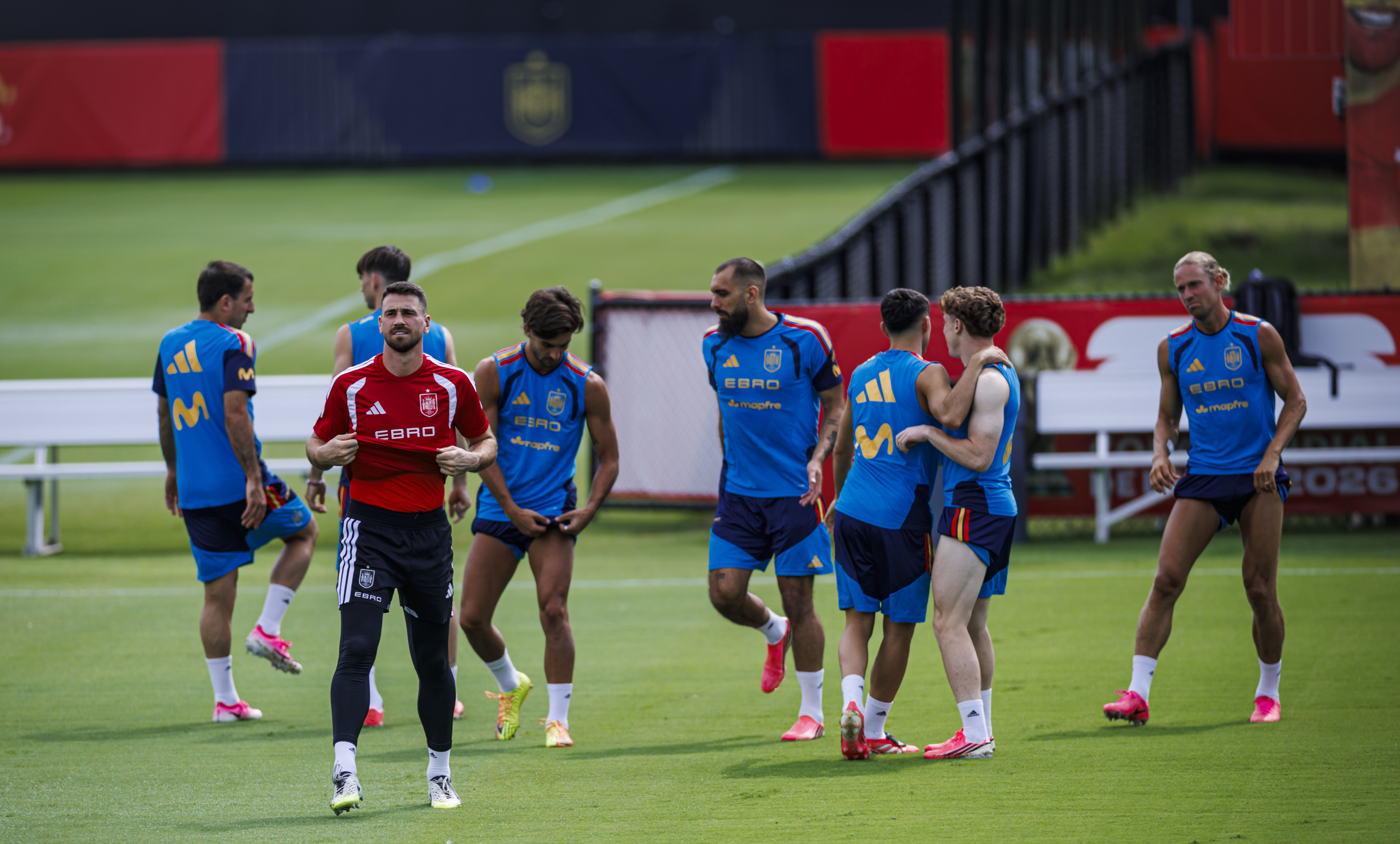 Los jugadores, este martes en el entrenamiento.