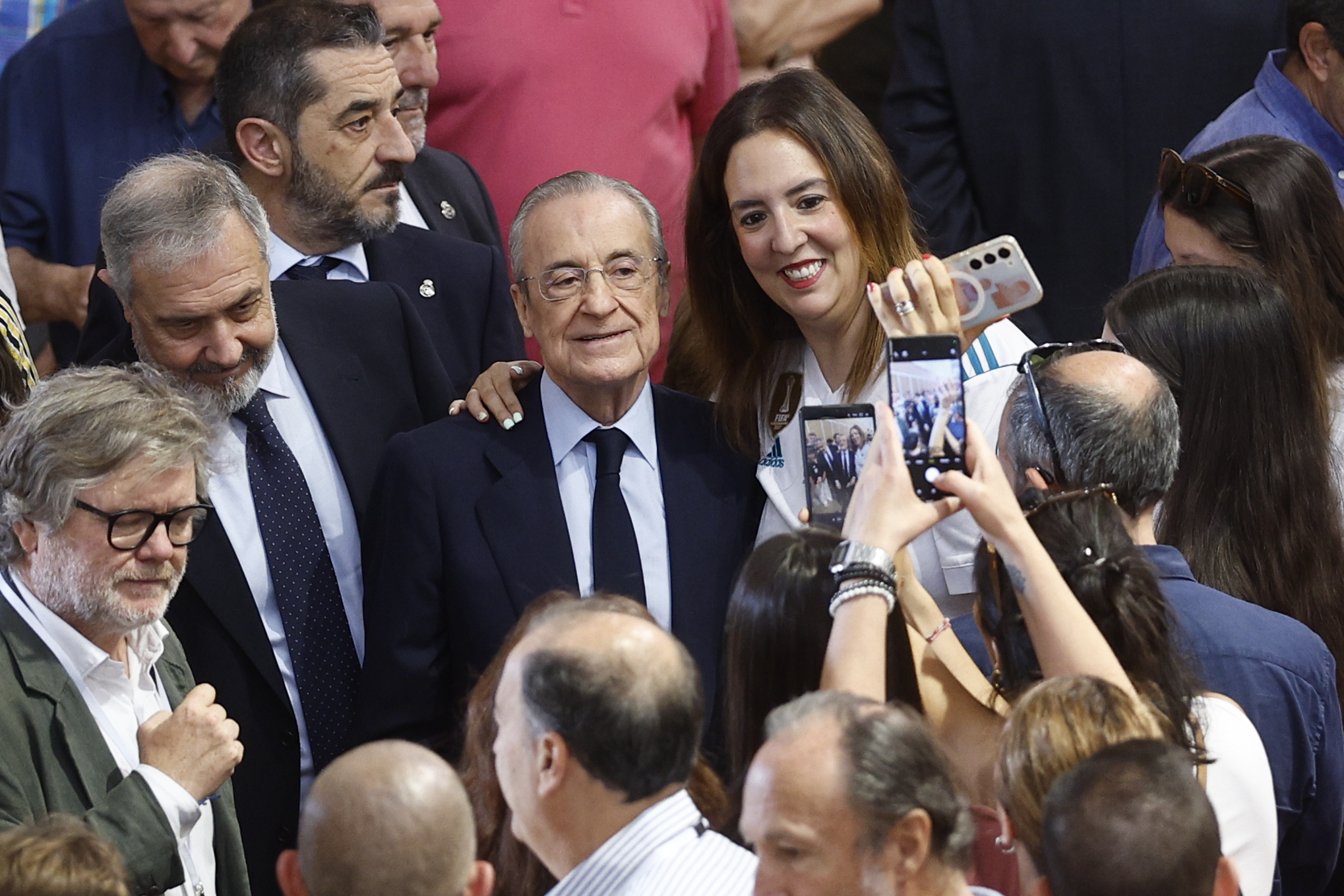 El sí no es un amén al Santo Padre del Madrid: el triunfo de Florentino y el riesgo del referéndum del futuro