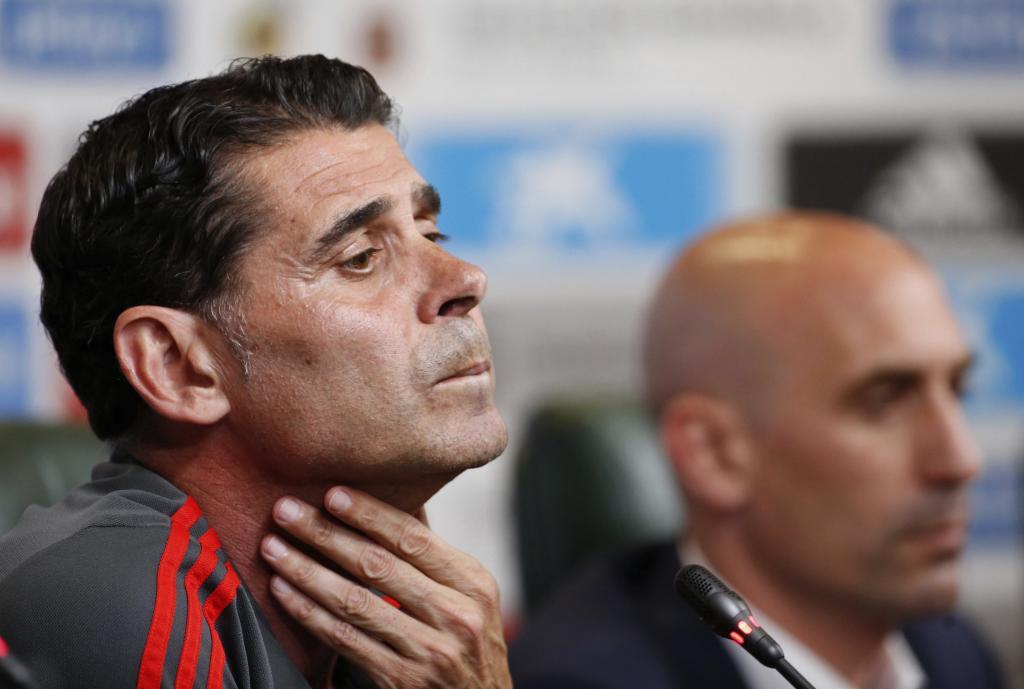 Hierro, con Rubiales, el día de su presentación como seleccionador.