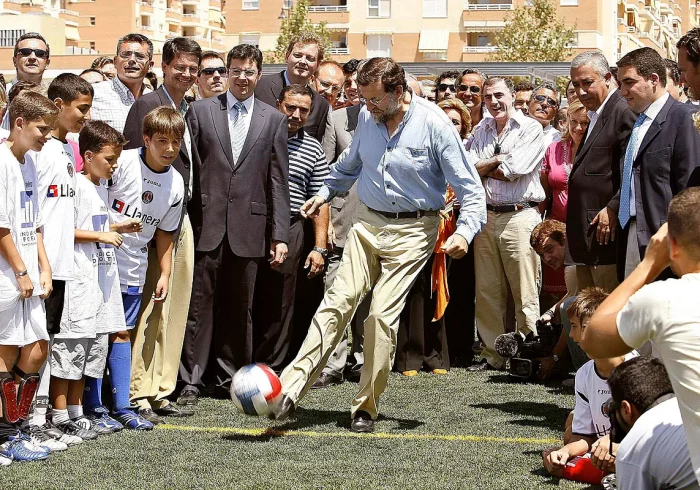 Lo que diga Mariano Rajoy, gurú del fútbol y de mis días tristes