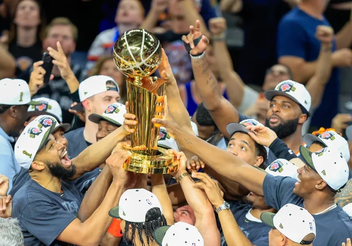 Los Knicks ganan la NBA 53 años después y desatan la locura en Nueva York
