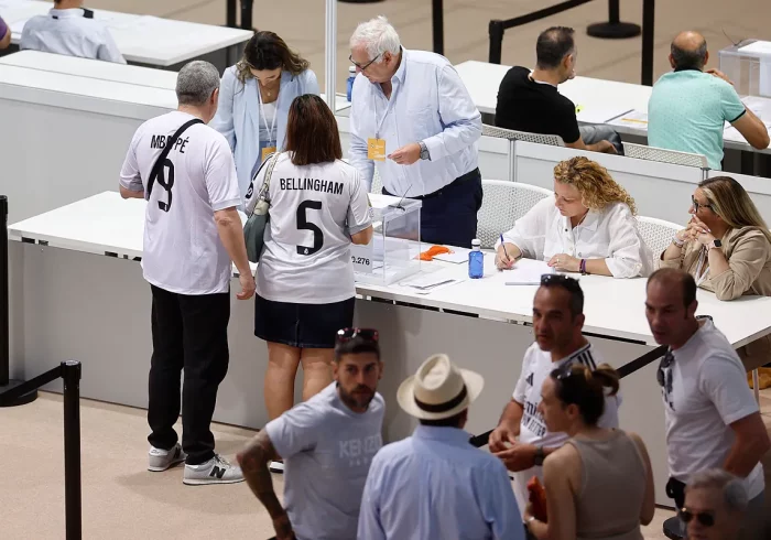 Más lío en el voto por correo, con 1.500 papeletas impugnadas: "Esto en el Real Madrid no puede ser"