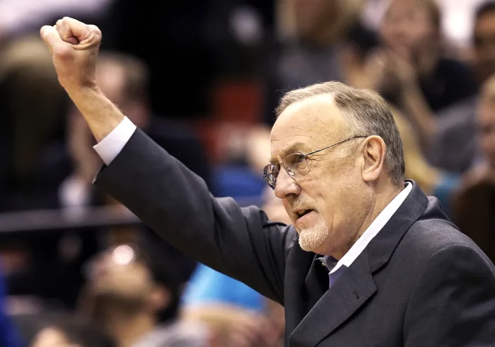 Muere Rick Adelman, legendario entrenador con más 1.000 victorias y 'padre' de Ricky Rubio en la NBA