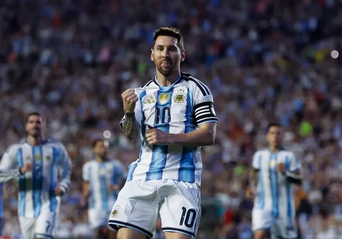 Regreso goleador de Messi y victoria de Argentina antes de su estreno en el Mundial
