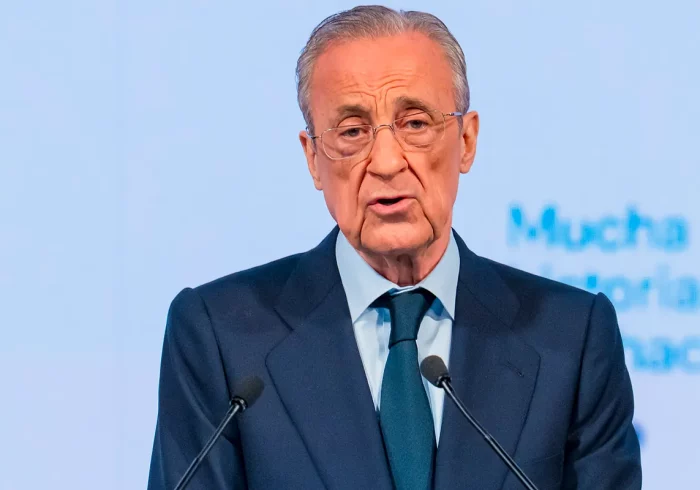 Riquelme insiste en que el anuncio sobre Klopp estaba "pactado", critica la "crisis económica" y Florentino le acusa de "bulos para engañar al socio"